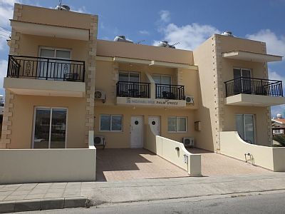 House 2 bedrooms, with pool