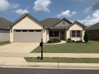 House 3 bedrooms, with pool
