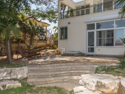 Bed and breakfast 2 bedrooms, with garden