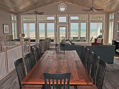 House 6 bedrooms, with pool