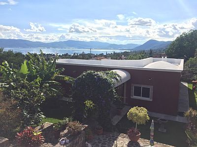 House 3 bedrooms, with pool