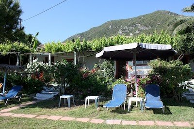 Casa 2 camere, con giardino