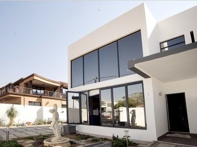 Villa 4 Schlafzimmer, mit Garten