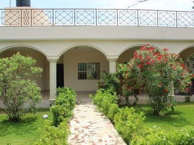 Villa 4 Schlafzimmer, mit Garten