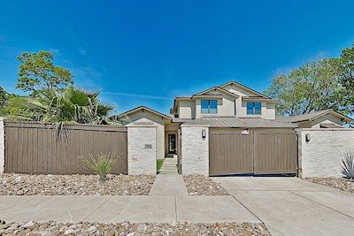 House 3 bedrooms, with pool