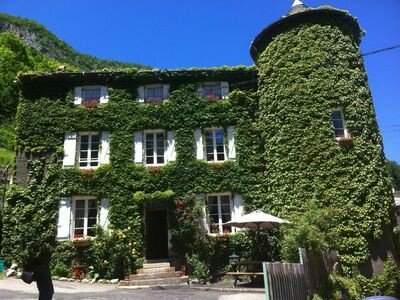 Castillo 4 habitaciones, con jardín