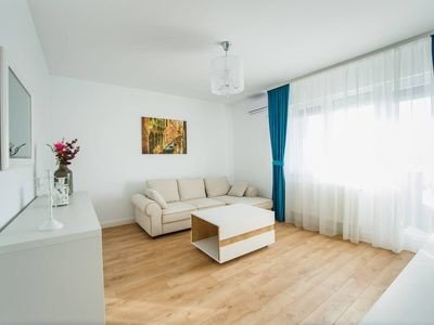 Wohnung 1 Schlafzimmer, mit Klimaanlage