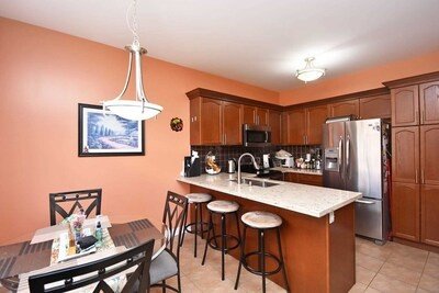 House 4 bedrooms, with garden