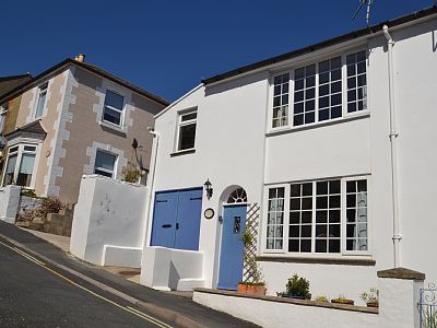 House 4 bedrooms, with garden