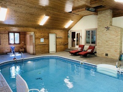 House 6 bedrooms, with pool