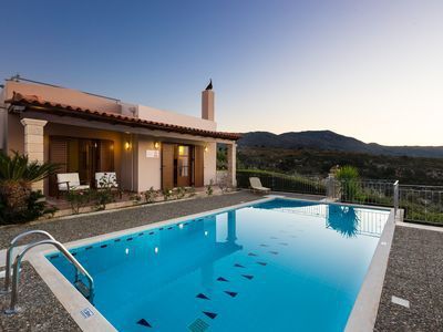 Villa de charme, 2 chambres, avec piscine