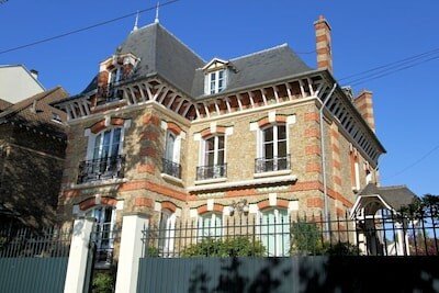 Villa de charme, 6 chambres, avec salle de sport