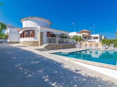 Villa 3 Schlafzimmer, mit Pool