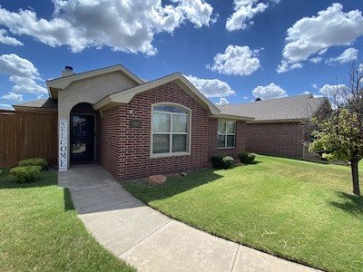 House 3 bedrooms, with garden