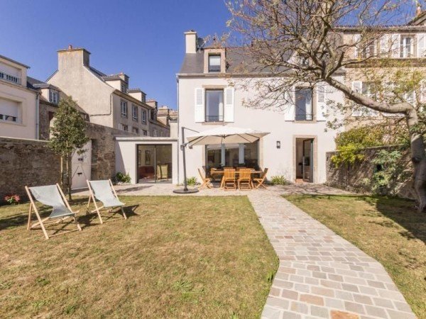 Ferienhaus 4 Schlafzimmer, mit Garten