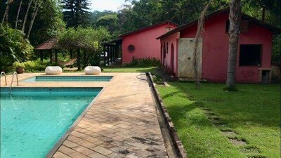 Casa 4 quartos, com piscina