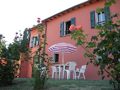Casa 2 camere, con giardino