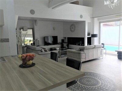 Huis 4 slaapkamers, met zwembad