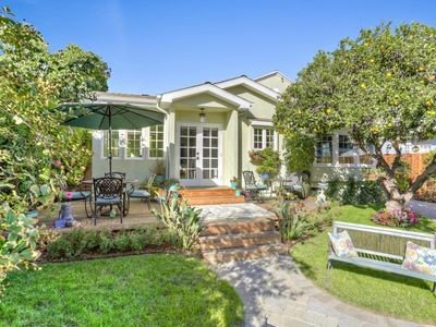 Bed and breakfast 2 bedrooms, with garden