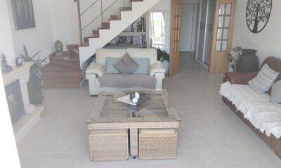 Wohnung 3 Schlafzimmer, mit Garten