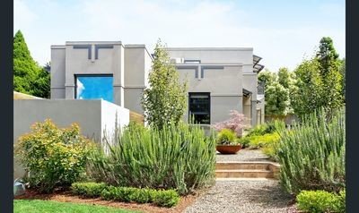 House 3 bedrooms, with garden