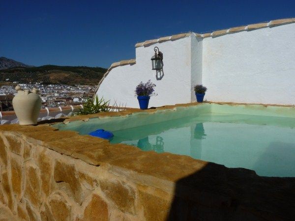 House 2 bedrooms, with pool