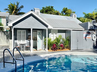 House 1 bedroom, with jacuzzi