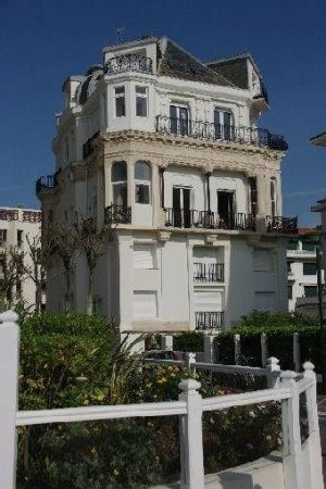 Appartement traditionnel, 2 chambres, avec piscine