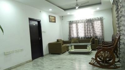 House 2 bedrooms, with garden