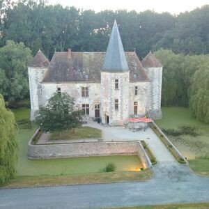 Castillo 10 habitaciones, con piscina