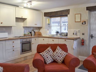 House 2 bedrooms, with pool