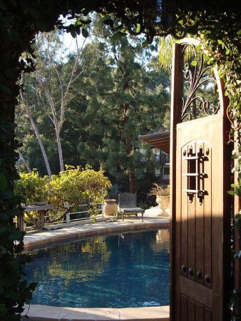 Bed and breakfast 2 bedrooms, with pool