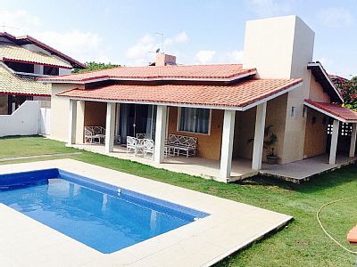 Casa 4 quartos, com piscina