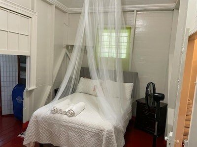 Bed and breakfast 4 bedrooms, with garden