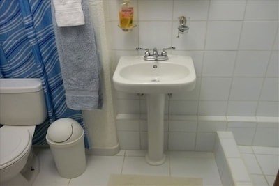 House 2 bedrooms, with pool