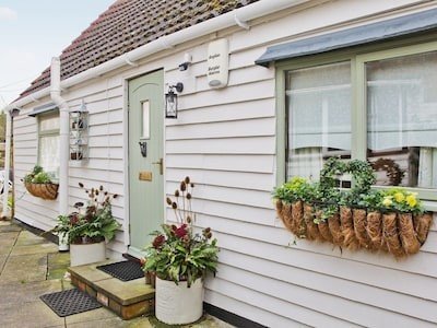 House 1 bedroom, with garden