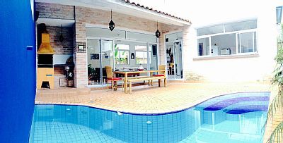 Casa 4 quartos, com jacuzzi