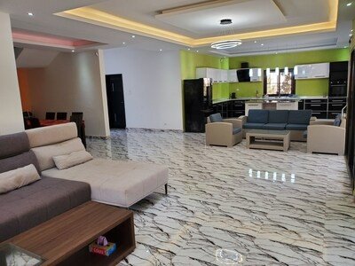 Maison 4 chambres, avec piscine