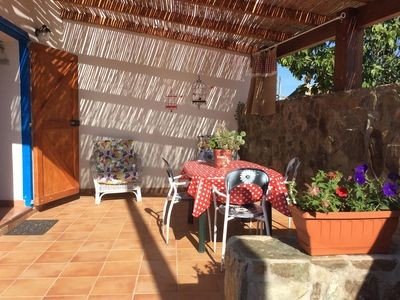 Casa 2 camere, con giardino