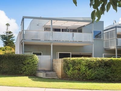 House 3 bedrooms, with garden