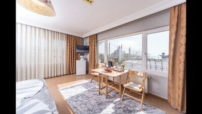 Bed and breakfast 2 bedrooms, with parking