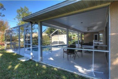 House 3 bedrooms, with pool