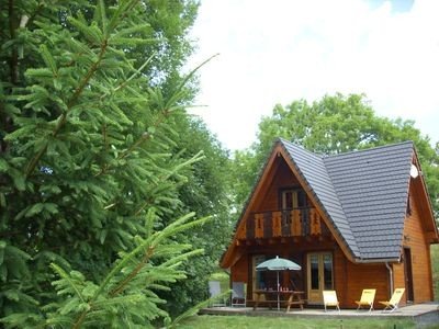 Chalet traditionnel, 3 chambres, avec piscine