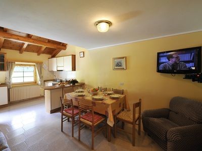 Wohnung 3 Schlafzimmer, mit Garten