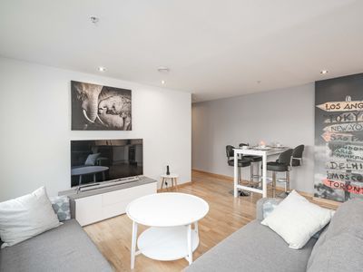Wohnung 2 Schlafzimmer, mit Fitnessstudio