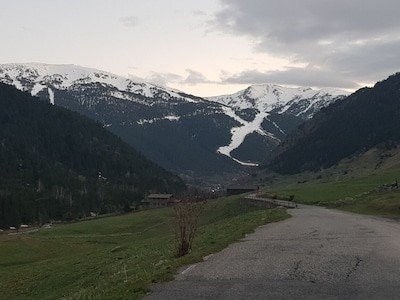 Wohnung 2 Schlafzimmer, mit Kamin