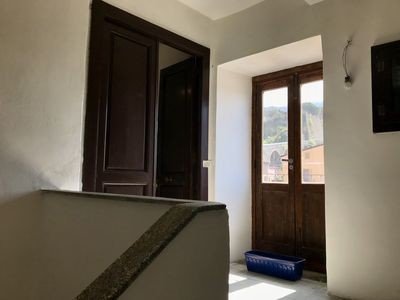 Casa 1 camera, con giardino