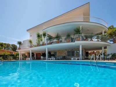 Villa 8 Schlafzimmer, mit Pool