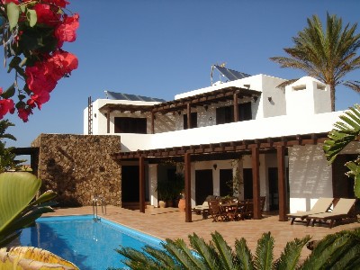 Villa 4 habitaciones, con piscina