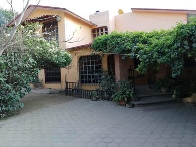 Casa 4 habitaciones, con jacuzzi